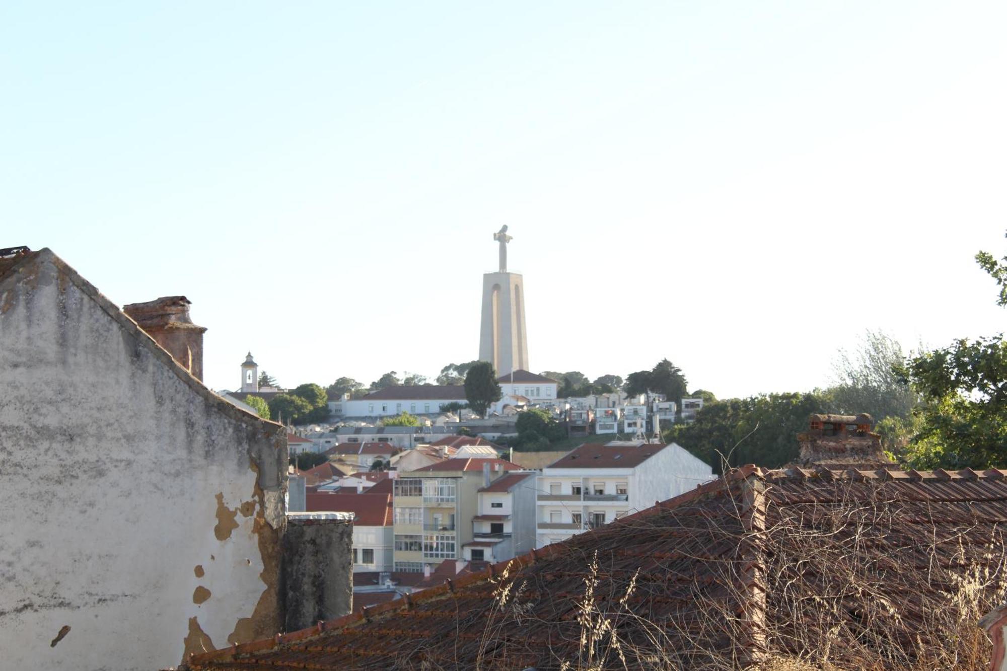 Cantinho Do Tejo Almada Esterno foto