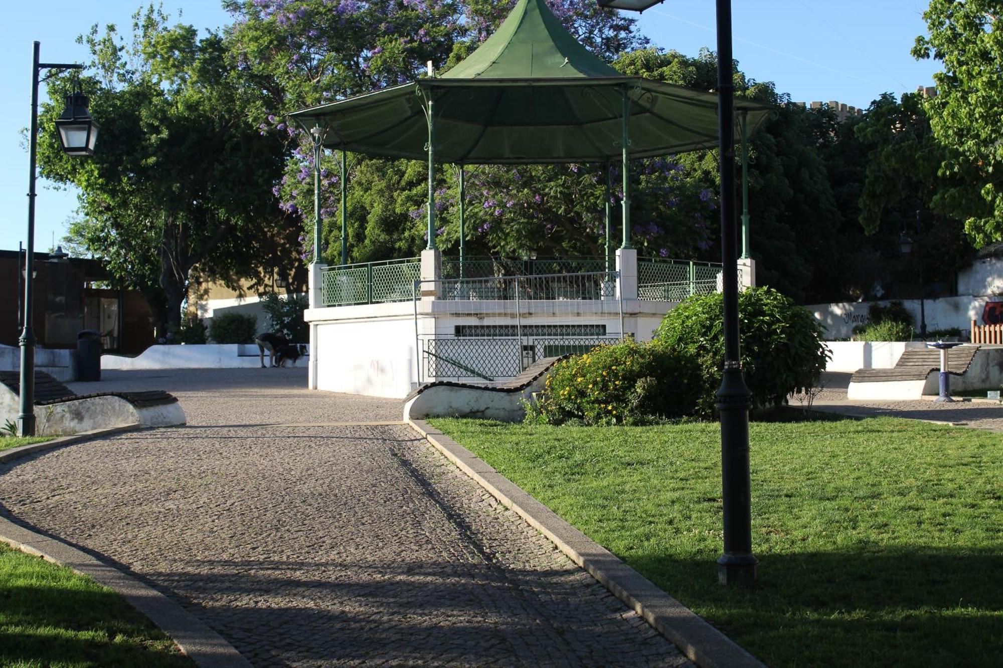 Cantinho Do Tejo Almada Esterno foto